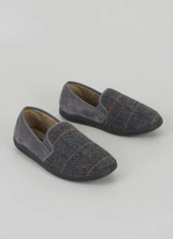 Plush Lined Check Full Slipper